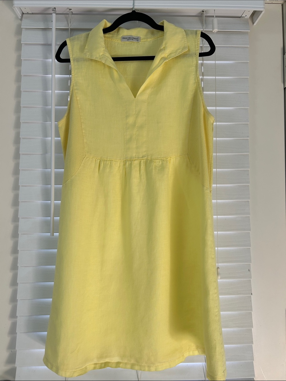 Terzo Millennio Yellow Collared Sleeveless Dress